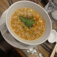 個室中華 頤和園 溜池山王店 - 