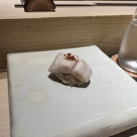 鮨m - 