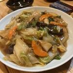 海鮮居酒屋 ありがとう - これは前回に頼んだ品 あんかけ焼きそばも旨い〜！      昼間 中華屋ランチして欲しいなぁ～