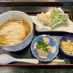 本格手打うどん あらた - 