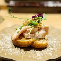 やきとり松岡 - ブルスケッタ：鶏、ローストオニオン