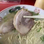 長浜ラーメン 味のまんぷく - 厚めのチャーシュー２枚