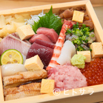 鮨割烹 海の悠波 - 料理写真:伝統を受け継いだ華やかなランチ『海鮮重』