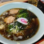 Tsutaya - 衝撃の¥450　なのに美味しい蕎麦屋のラーメン