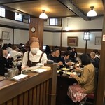 勝烈庵 - 内観 2Fテーブル席