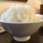 勝烈庵 - お替りライス 大盛横