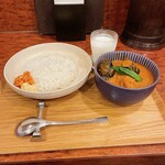 Panchimaharu - 【インドカレー】(¥1000)+【ラッシー】(¥250)