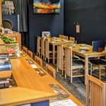 HEKI - 新しくて綺麗な店内です。