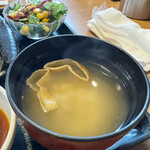 Ishiyaki Suteki Zei - お味噌汁も付いてきます。
