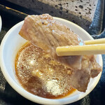 石焼ステーキ贅 - ほんのりレアで頂きましょう。