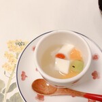 梅の花 - （おまけ）連れは杏仁豆腐
