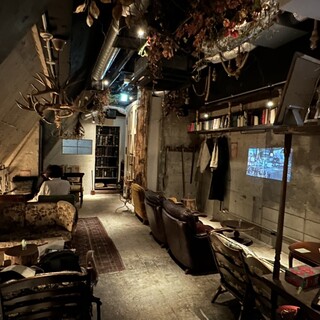 The Hookah Library_1