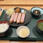 れんが亭 - ロースカツ定食