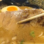 Niboshi Ramen Hitsu - 肉肉しくておいし〜(*´﹃｀*)