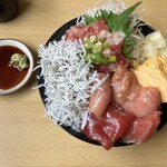 いろは寿し - 三色丼