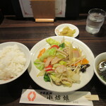 Shou Kuunin - ランチメニューから肉野菜炒め 850円