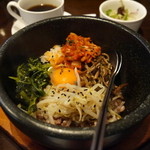 石焼ビビンバ屋 みや御苑 - 石焼きビビンバ