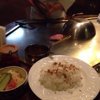 ステーキ　ロン - 続いてはカレー用のステーキ肉。ハンバーグは横で蒸し焼き中。
