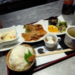 ほびーい喫茶店 - しょうが焼きセット 750円(税込)。