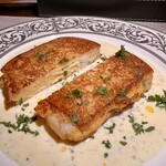 和フレンチバル村塾 屋根裏 別邸 - 海老パン1480円