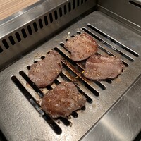 焼肉うしごろ 新宿三丁目店 - 