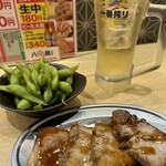 大衆酒場 八銭 - 枝豆と焼豚