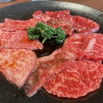 焼肉 おくう - 和牛三種盛りランチ　2680円