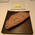 カンテサンス - メゾンカイザーのパン