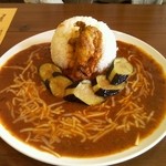 オカノカリー - 茄子とチーズのスパイシーチキンカレー