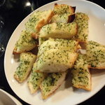 明ごころ本店　洋食店 - ガーリックトースト４００円