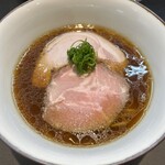 らぁ麺 せんいち - 醤油らぁ麺
            870円