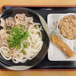 こだわり麺や - 肉うどん❤️
            牛めしと鯛ちくわ♪