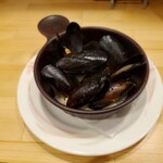 カジュアルフレンチBar 7FUKU - ムール貝美味し。