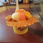 Lappert's Hawaii - ワッフルボウルのアイス