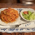 さぼうる 2 - スパゲッティ ナポリタン（サラダ付き）