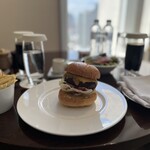 セント レジス ホテル 大阪 - ザ・セントレジス・バーガー