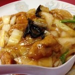 中華定食 あらた - からみ丼！
      前から気になってたのですが。。癖になる味でしたっ！