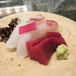 六雁 - 明石の鯛　大間の本鮪赤身　五島列島のあおり烏賊　鮟肝