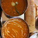 オープンキッチン - エリンギとじゃがいものチキンカレーとポークカレー