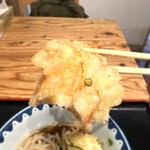 き田たけうどん - ちくわ天は熱々で衣パリッと中はモチッふわ食感最高！