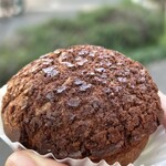 パティスリー イーズ - 公園で食べたシュークリーム