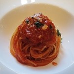 RISTORANTE LAGO - トマトとバジルのフェデリーニ　グラナ風味