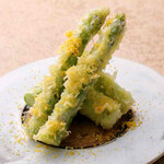 Hokkaido asparagus tempura with karasumi sauce