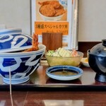 ヨーロッパ軒 - 3種盛スペシャルカツ丼セット