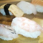 寿し芳 - 多満麺セットのお寿司。