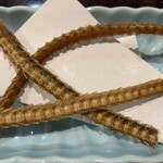 うなぎ 魚政 - 骨せんべいはカリカリ