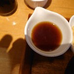 洋食堂やましげ - ソースにも大根おろしが入っているようでした