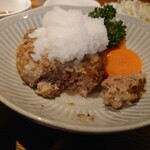 洋食堂やましげ - 断面