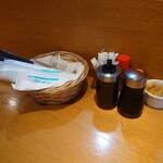 洋食堂やましげ - 調味料