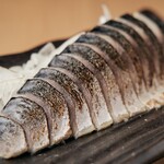 1 grilled raw mackerel